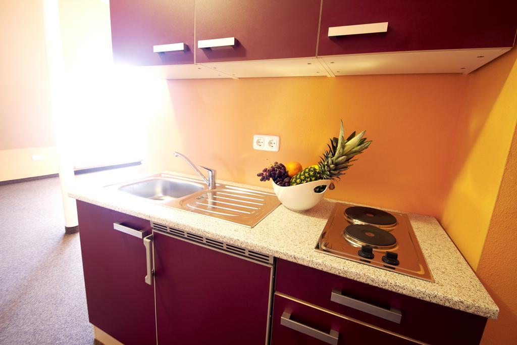 Hotel Brotzeit-Stadl Gbr Bad Staffelstein Zimmer foto